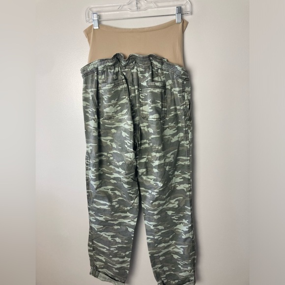 Motherhood Maternity Camo Pants Over the Belly Size Large - Picture 2 of 9